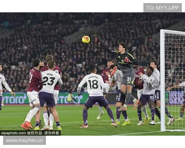 热刺攻强守弱问题持续影响球队稳定性，防线崩盘迹象加剧球队面临竞争压力