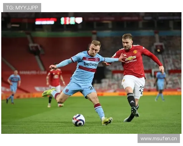 利物浦中场创造力缺失与战术失衡问题,在赛季走势变化中逐步体现 利物浦中场创造力缺失与战术失衡问题,在赛季走势变化中逐步体现