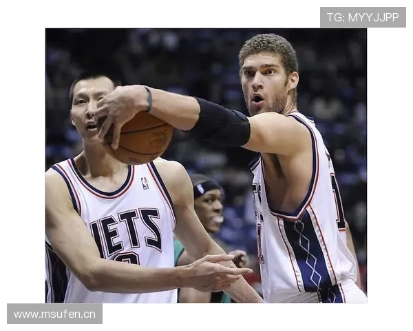 卡斯尔无球跑动制造防守漏洞，拉开空间效率提升