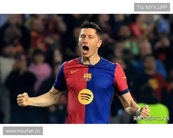 莱万多夫斯基早期生涯解析：低起点前锋如何完成顶级进化